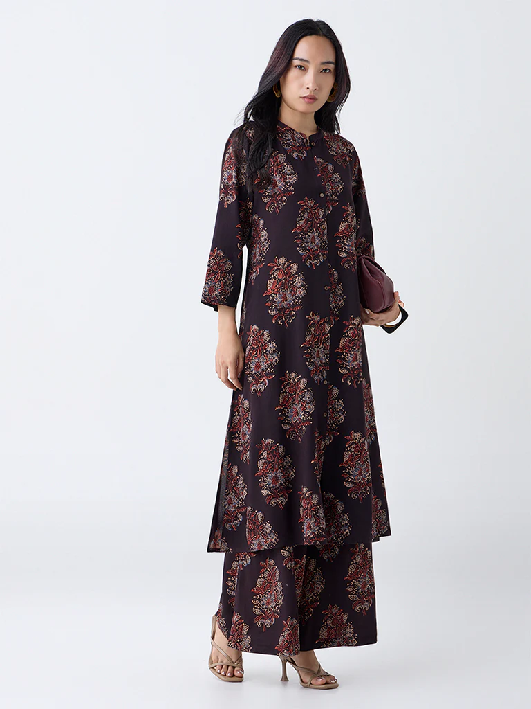 Utsa Black Boota Foliage Pattern A-Line Kurta