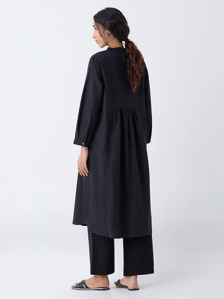 Utsa Black Floral Embroidered A-Line Kurta - Image 4