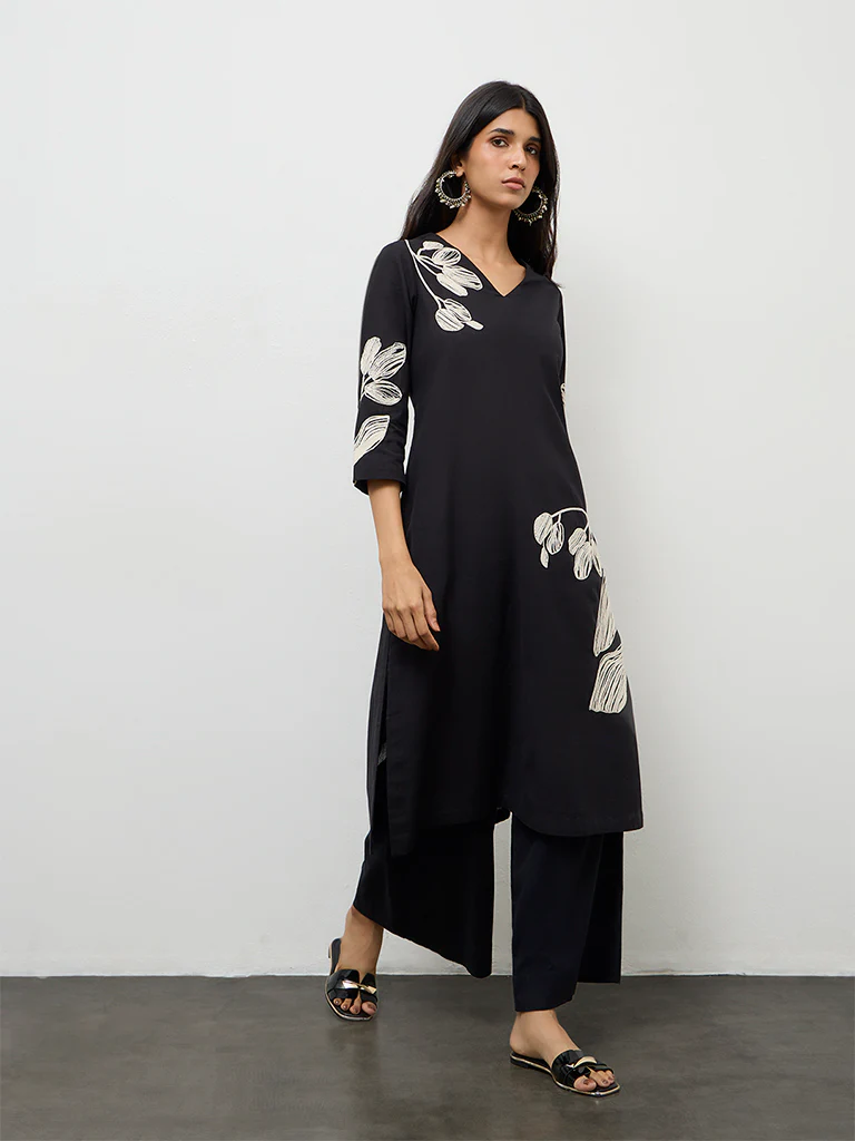 Utsa Black Floral Embroidered Cotton-Blend Kurta - Image 2