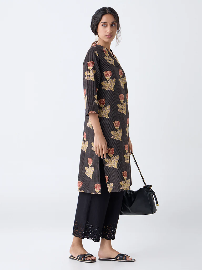 Utsa Black Floral Pattern Cotton-Blend Straight Kurta - Image 2