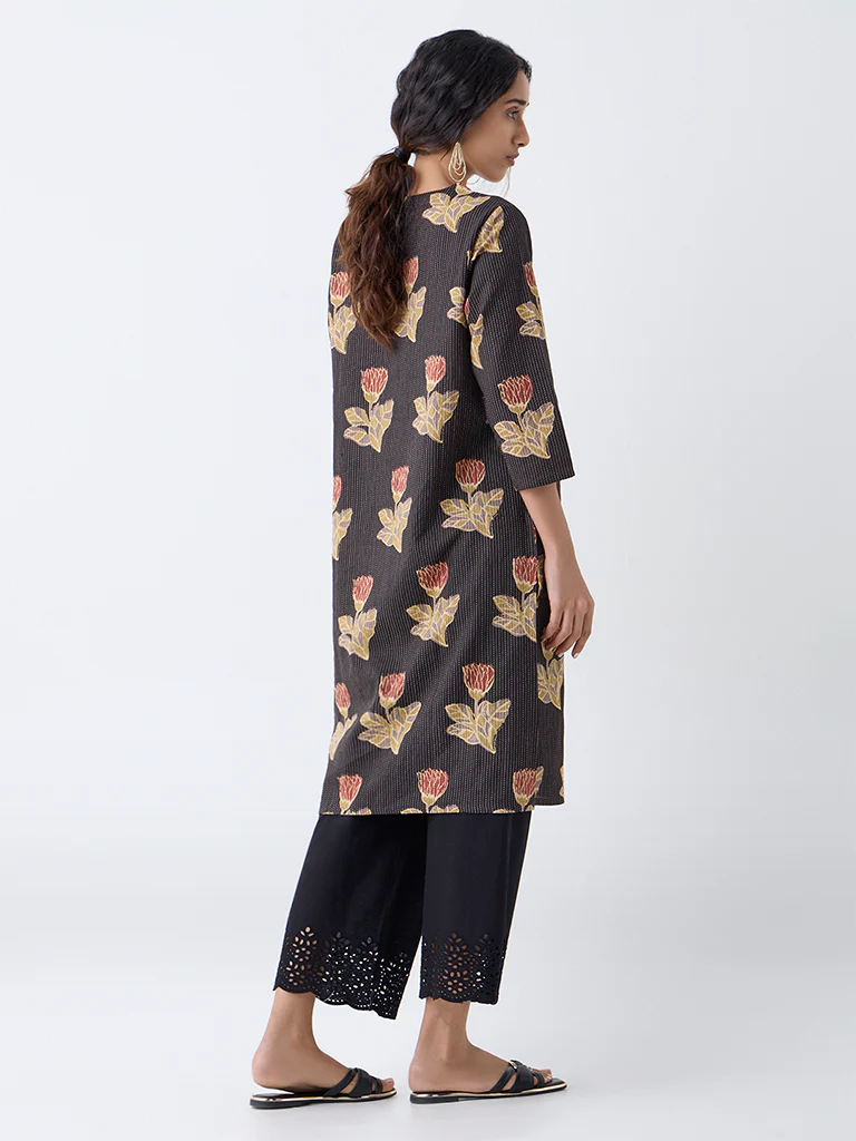 Utsa Black Floral Pattern Cotton-Blend Straight Kurta - Image 4