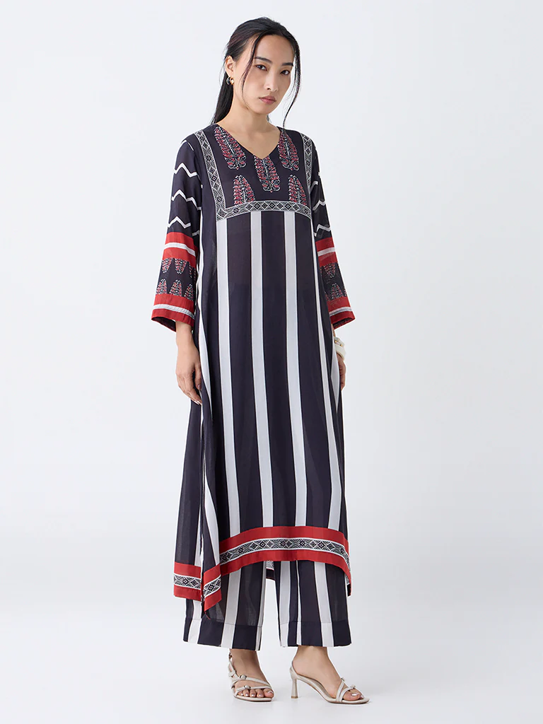 Utsa Black Printed A-Line Kurta