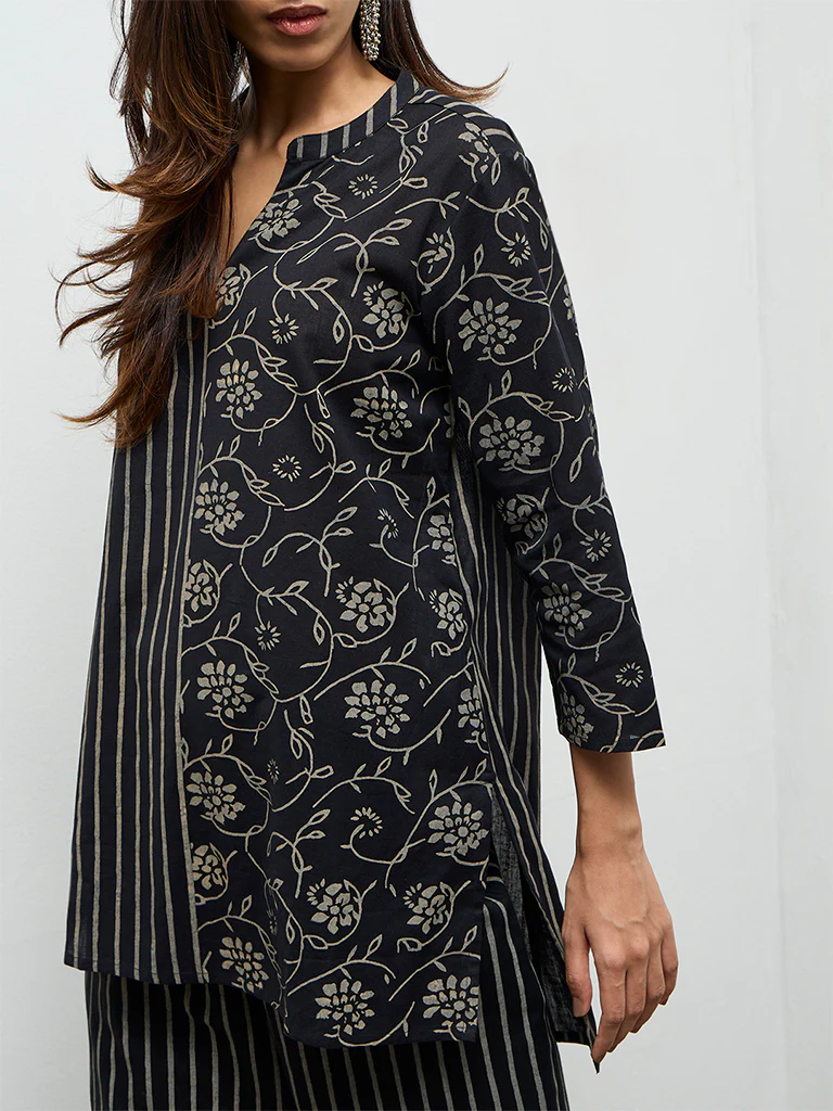 Utsa Black Printed High-Low Cotton-Blend Tunic - Image 3