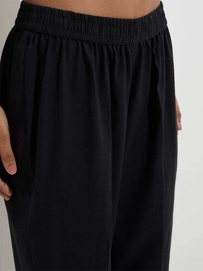 Utsa Black Solid Cotton Ethnic Pants - Image 3