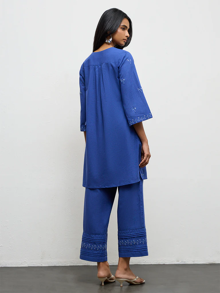 Utsa Blue Floral Embroidered Cotton-Blend Kurta - Image 4