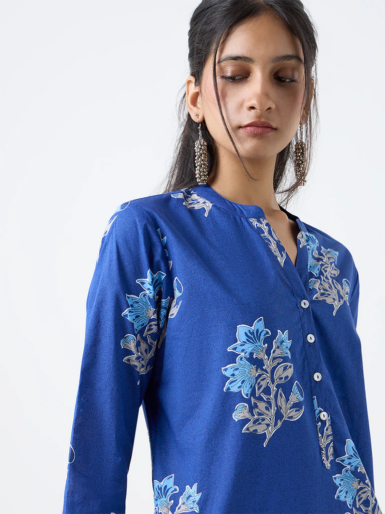Utsa Blue Floral Pattern Cotton Straight Kurta - Image 3