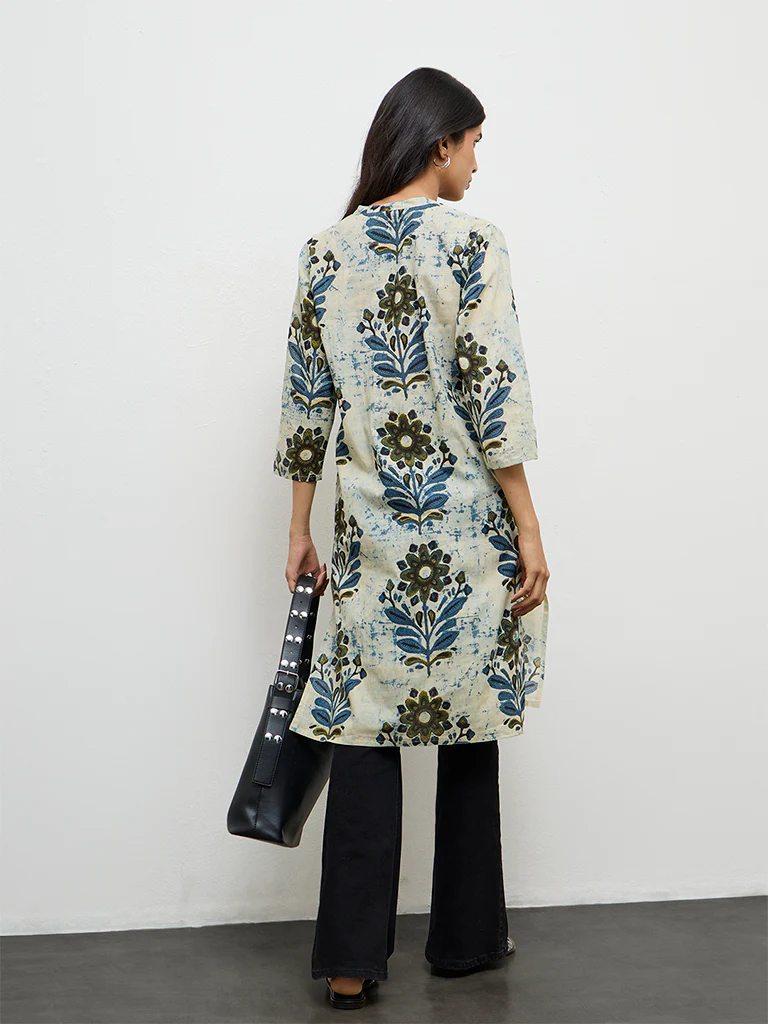Utsa Blue Floral Pattern Cotton Straight Kurta - Image 4