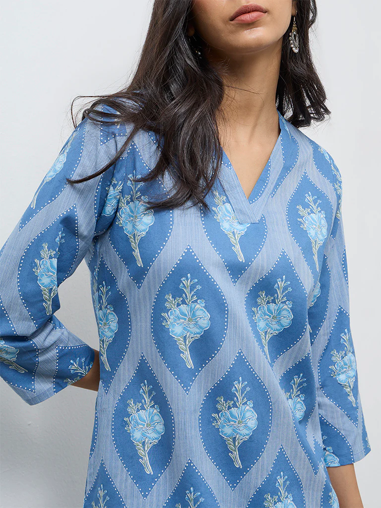 Utsa Blue Floral Printed Cotton Straight Kurta - Image 3