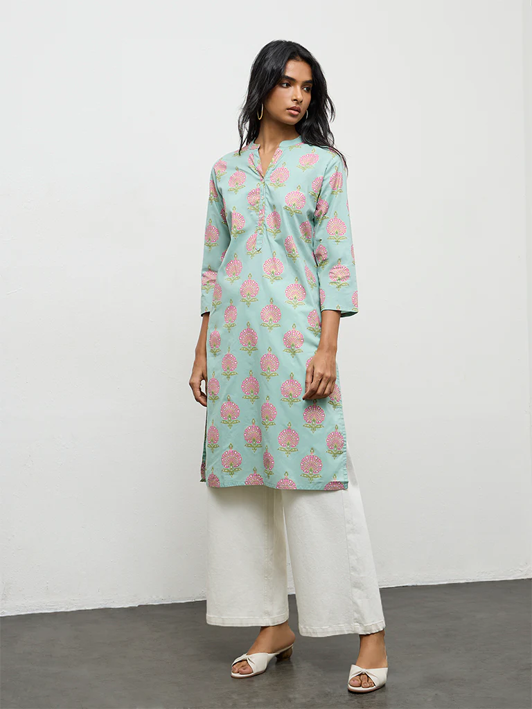 Utsa Blue Floral Printed Cotton Straight Kurta