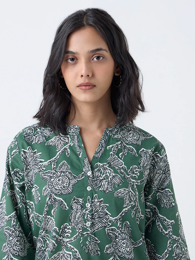 Utsa Dark Green Botanical Pattern Cotton Straight Kurta - Image 3