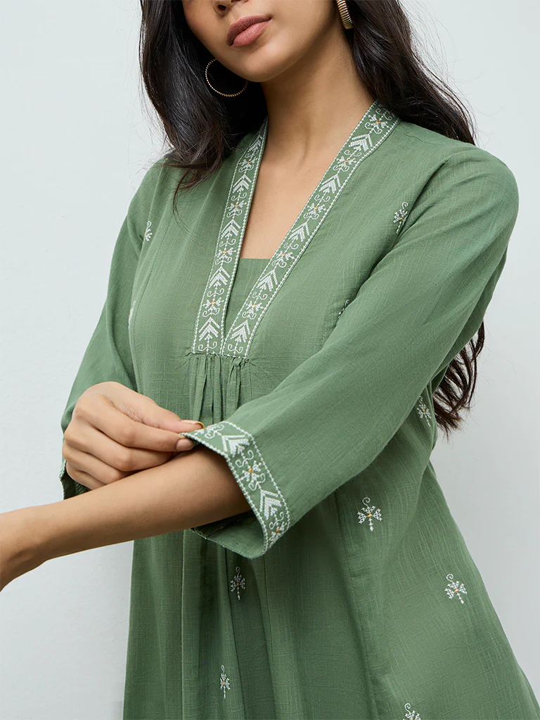 Utsa Green Embroidered Anarkali Cotton Kurta - Image 3