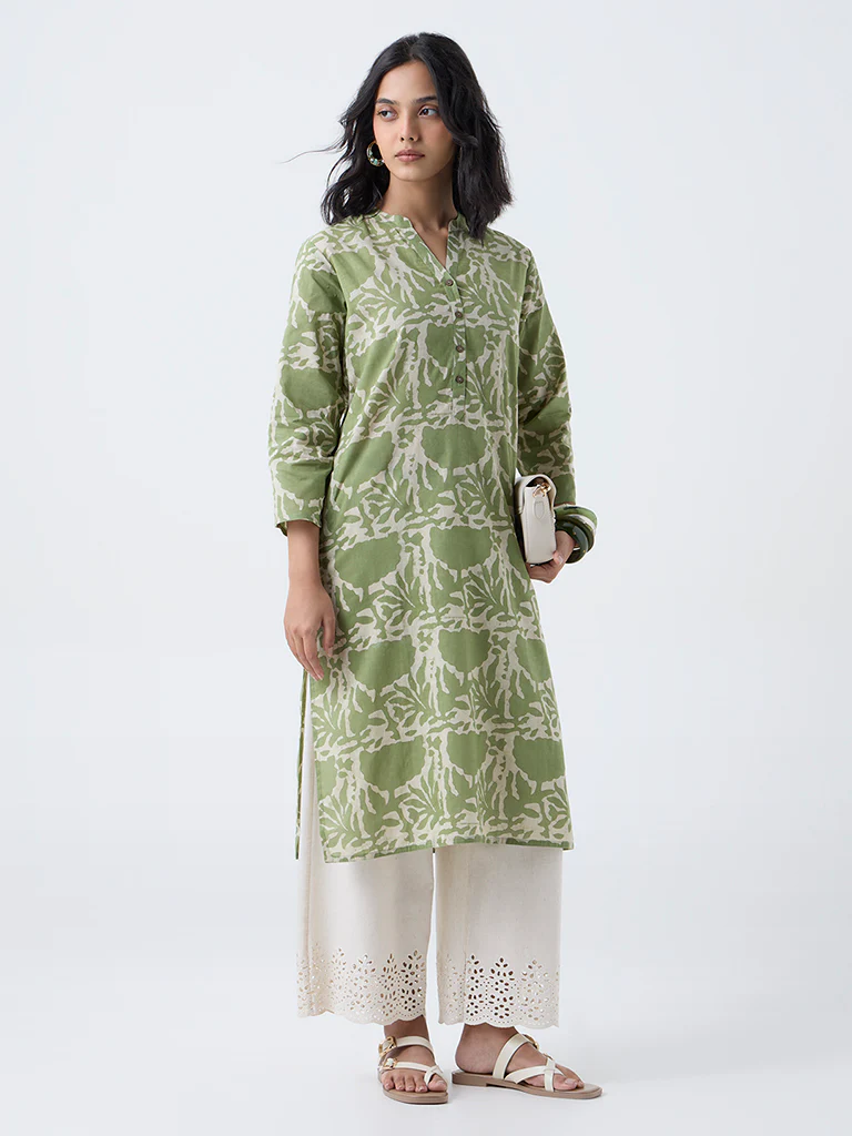 Utsa Green Printed Cotton Straight Kurta - Image 2
