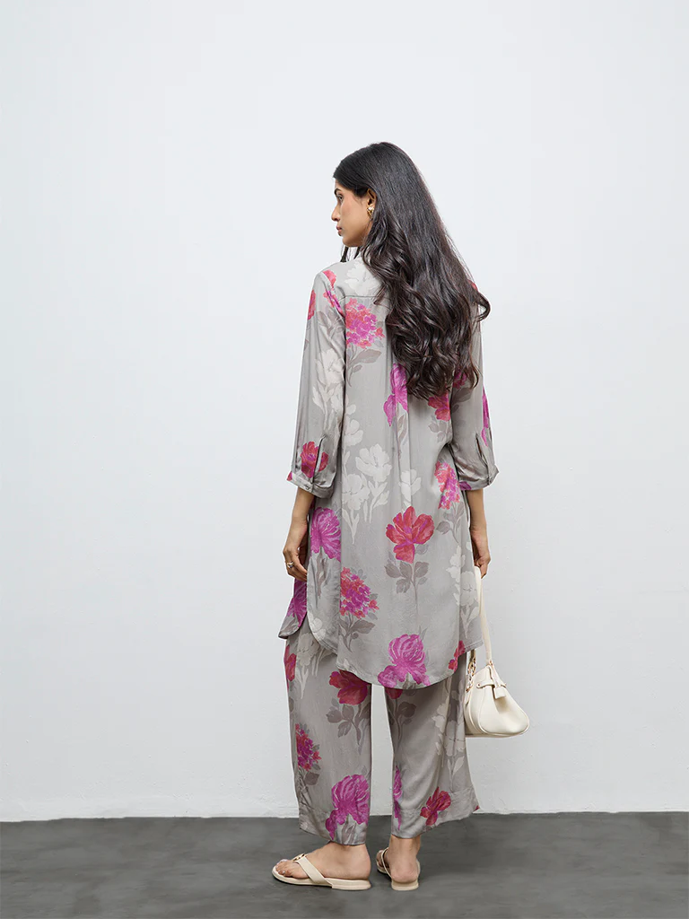 Utsa Grey Floral Pattern A-Line Kurta - Image 4