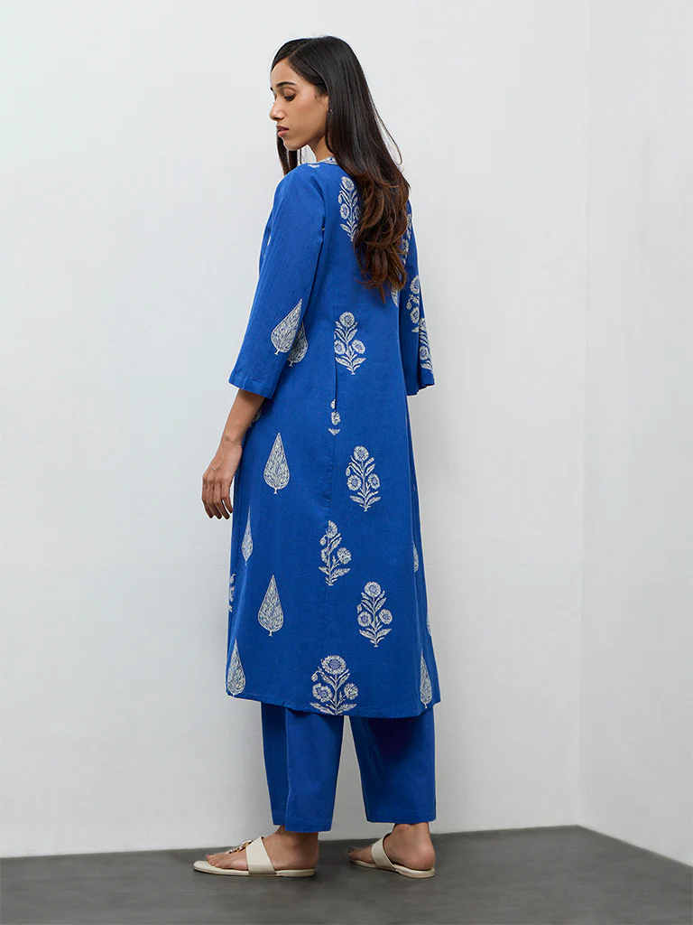 Utsa Indigo Floral Printed A-Line Cotton-Blend Kurta - Image 4