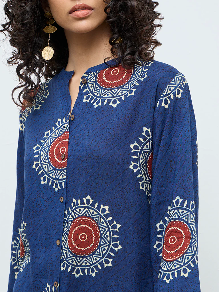 Utsa Indigo Geometric Printed A-Line Kurta - Image 3