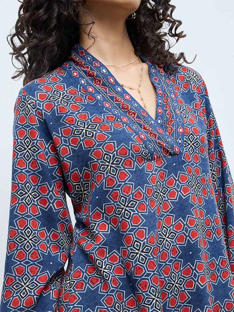 Utsa Indigo Geometric Printed Cotton Tunic - Image 4