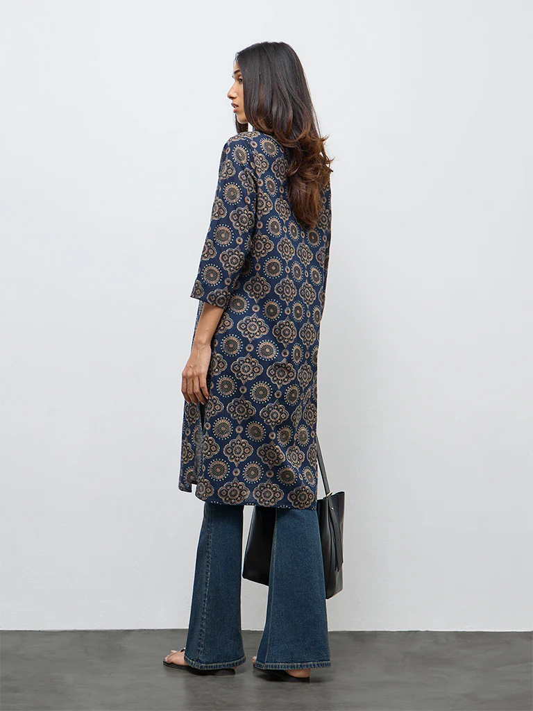 Utsa Indigo Printed Cotton Straight Kurta - Image 4