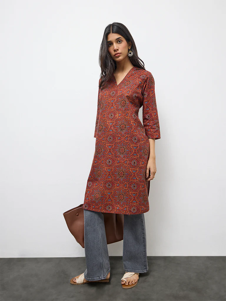 Utsa Maroon Botanical Butta Design Cotton Straight Kurta