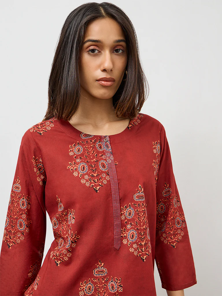 Utsa Maroon Botanical Design Cotton Straight Kurta - Image 3