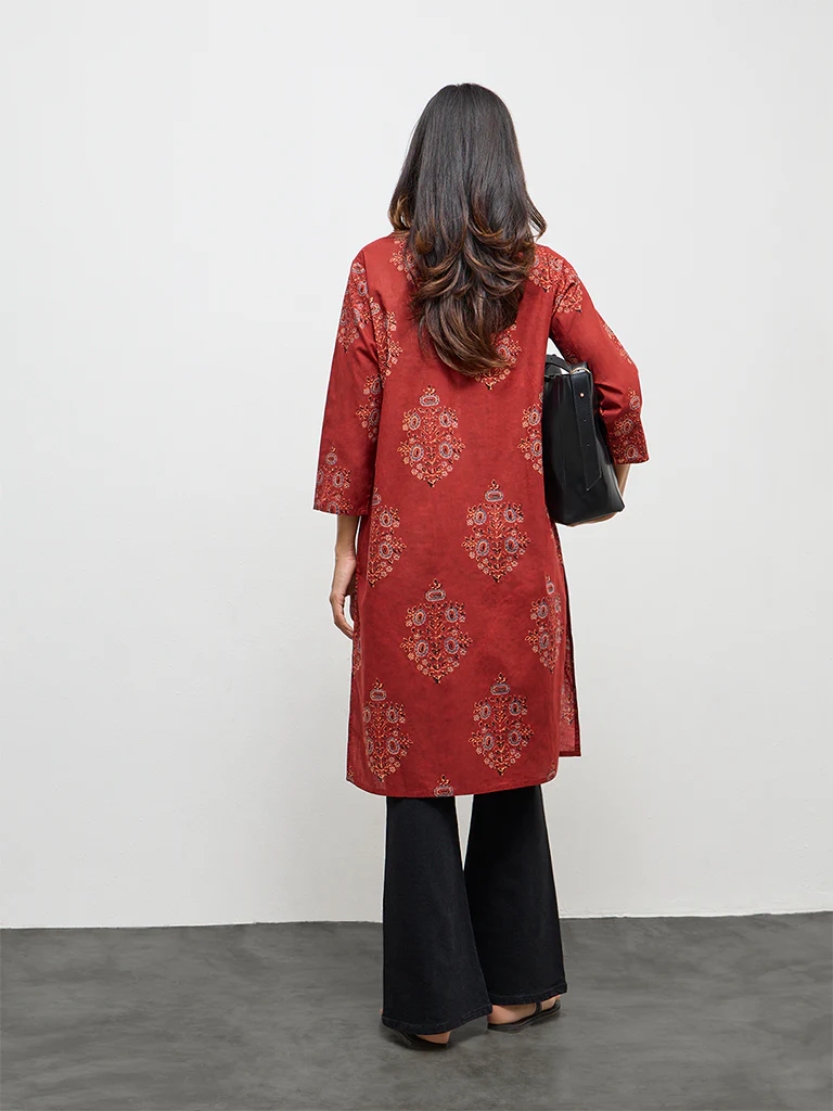 Utsa Maroon Botanical Design Cotton Straight Kurta - Image 4