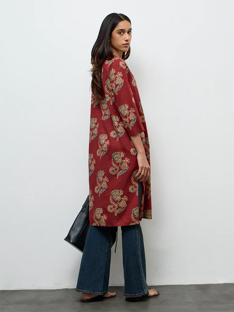 Utsa Maroon Butta Printed Cotton Straight Kurta - Image 4