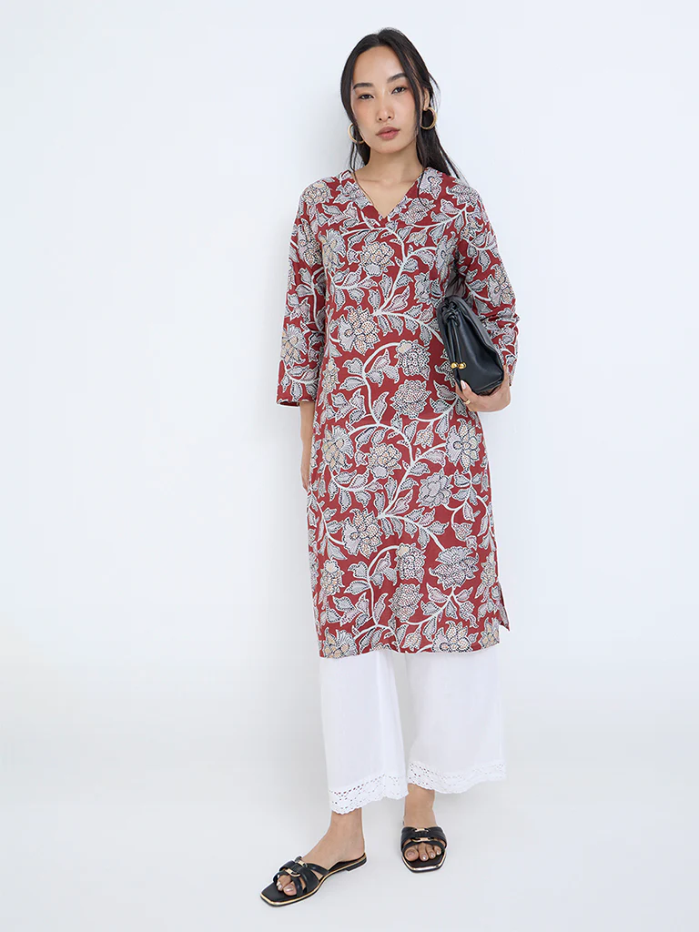 Utsa Maroon Floral Pattern Straight Cotton Kurta - Image 2