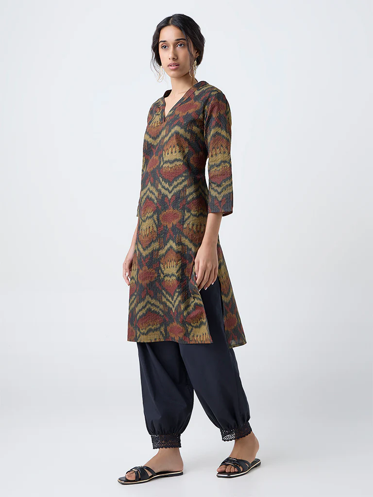 Utsa Multicolour Ikat Pattern Cotton-Blend Straight Kurta - Image 4