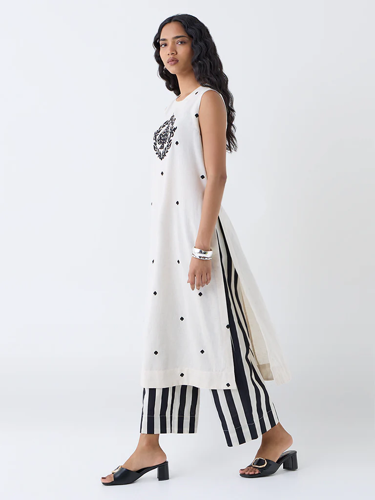 Utsa Off-White Embroidered Cotton-Blend A-Line Kurta - Image 2