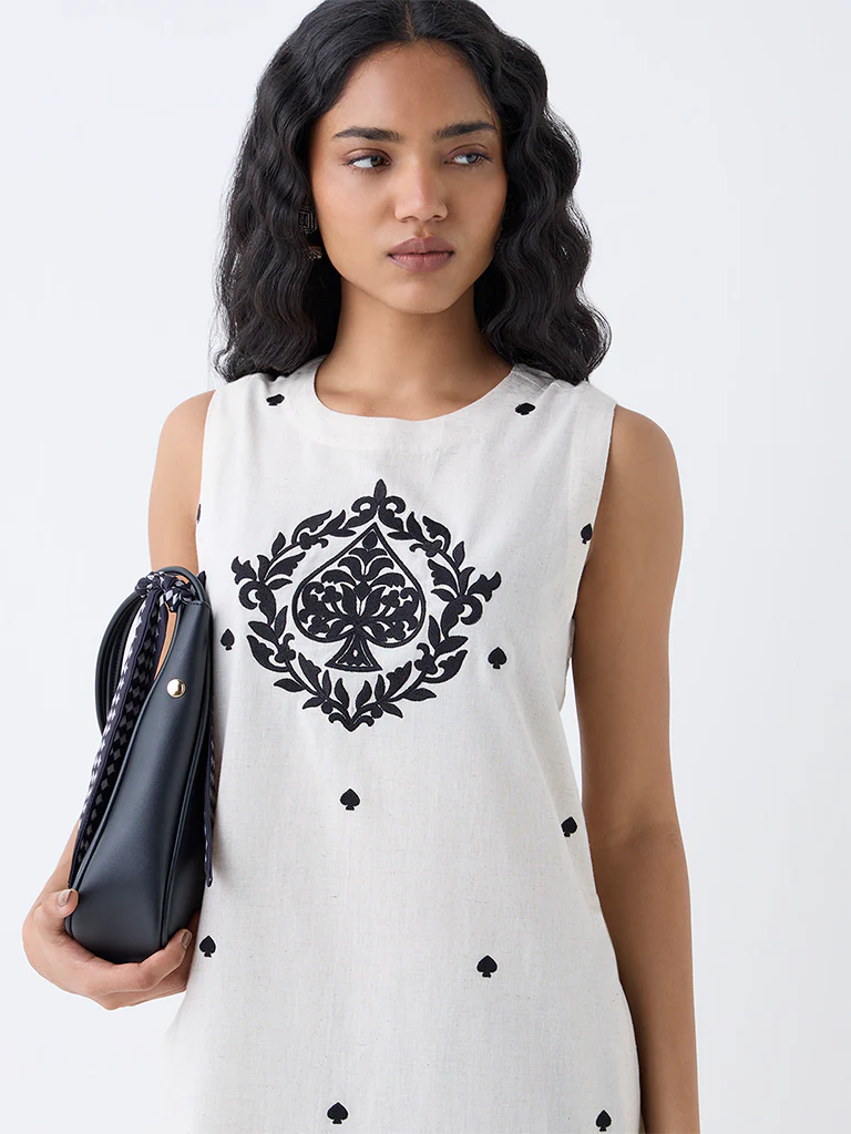 Utsa Off-White Embroidered Cotton-Blend A-Line Kurta - Image 3