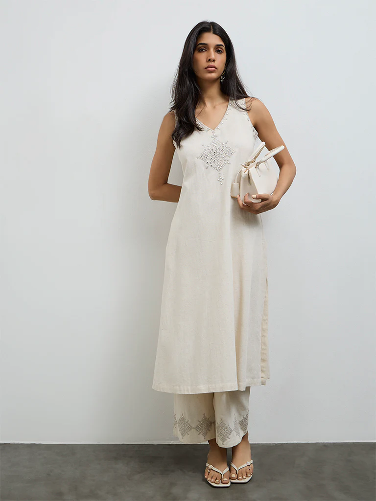 Utsa Off-White Embroidered Cotton-Blend A-Line Kurta