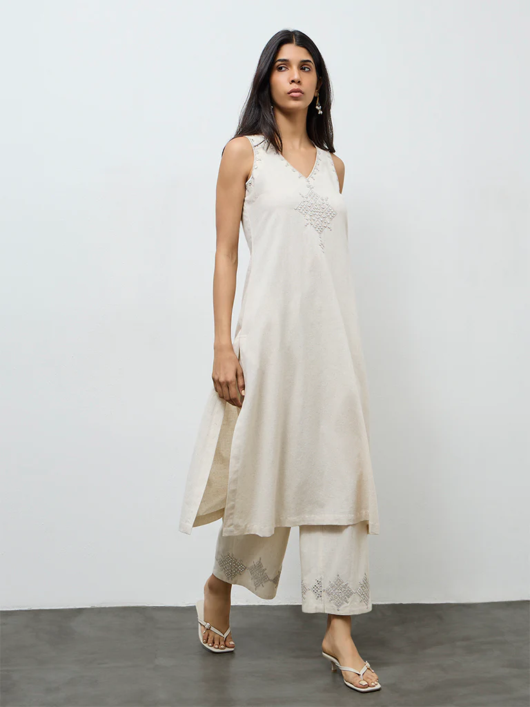 Utsa Off-White Embroidered Cotton-Blend A-Line Kurta - Image 2