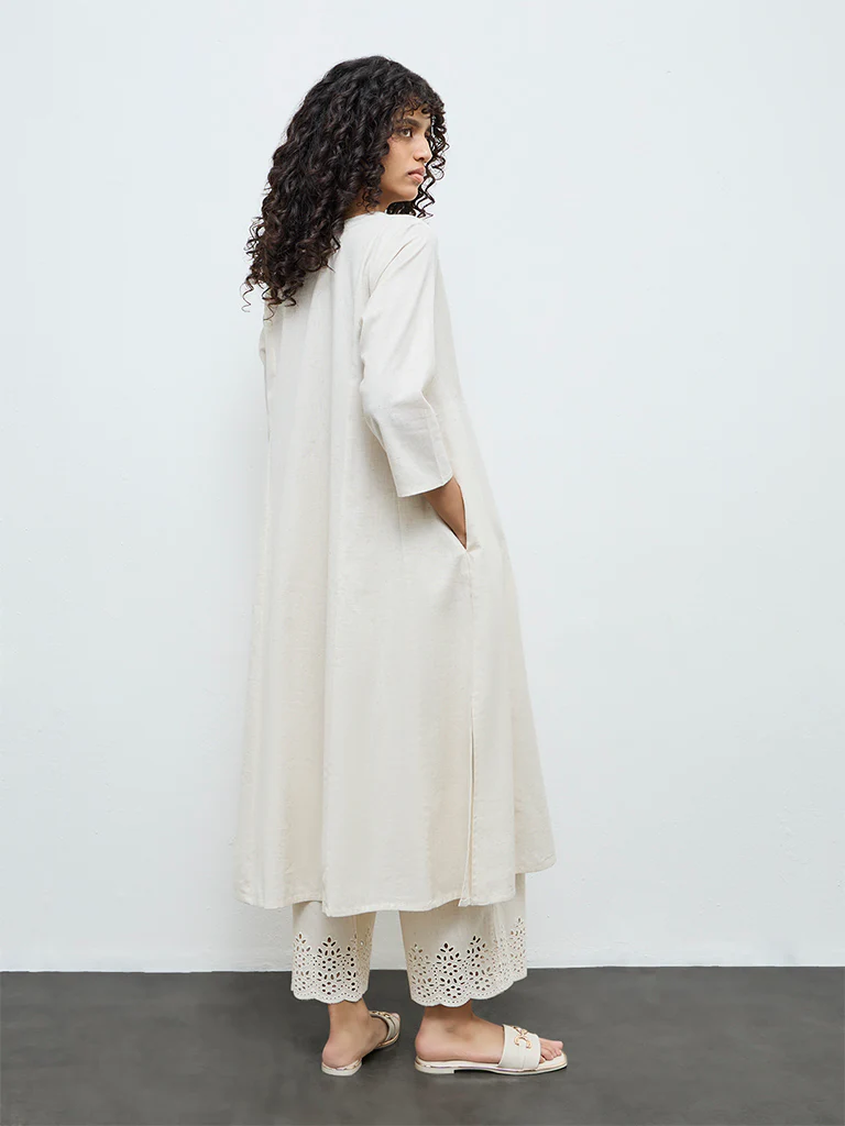 Utsa Off-White Embroidered Cotton-Blend Anarkali Kurta - Image 4