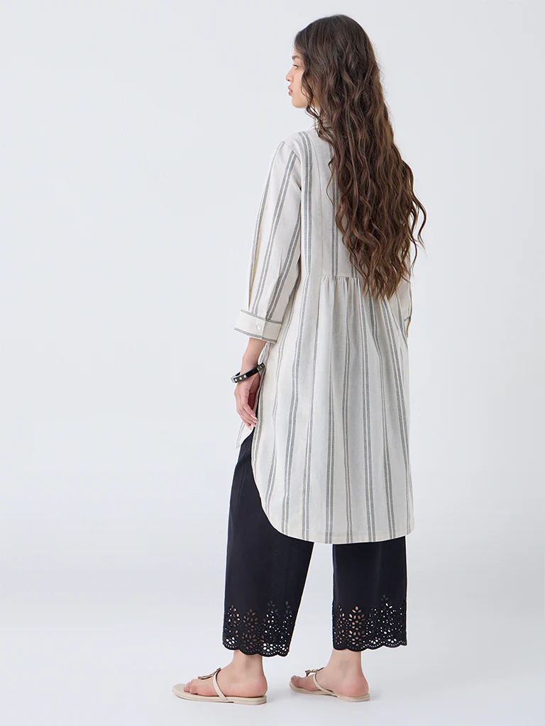 Utsa Off-White Embroidered Cotton-Blend High-Low Kurta - Image 4