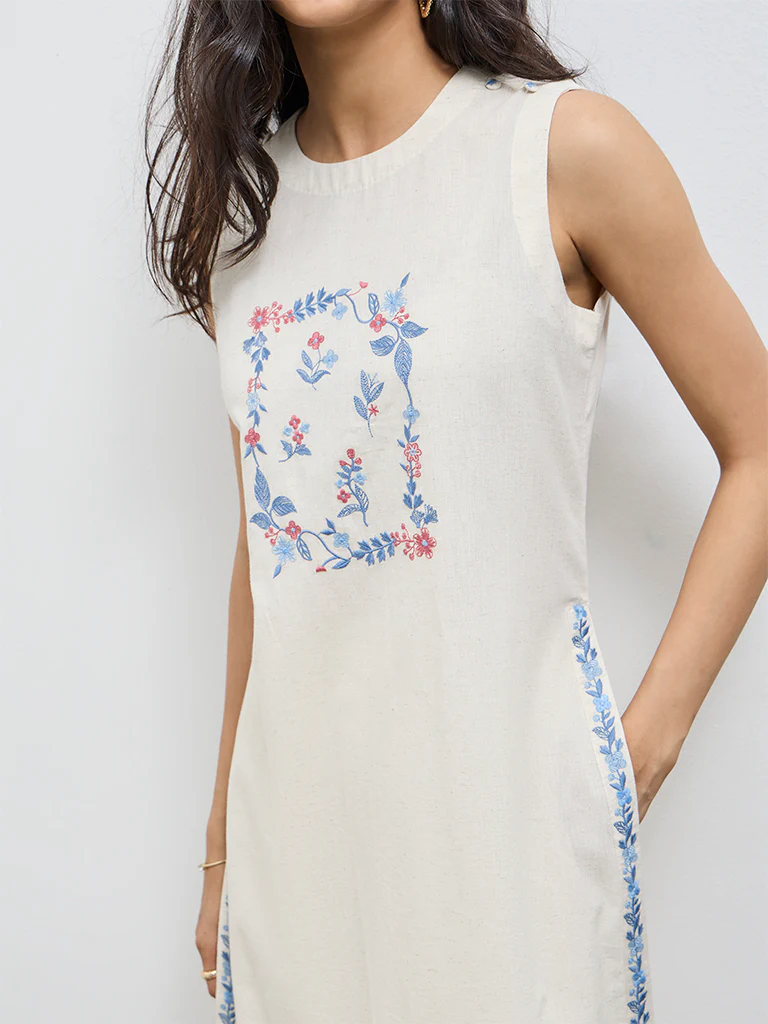 Utsa Off-White Floral Embroidered A-Line Cotton-Blend Kurta - Image 3