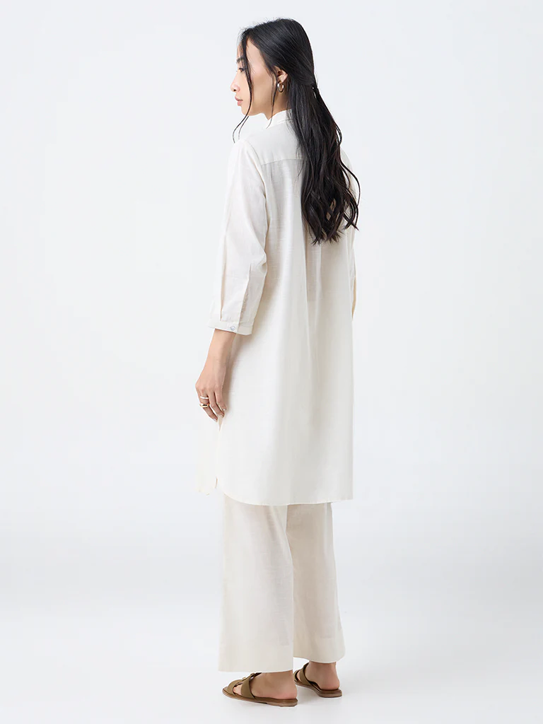 Utsa Off-White Floral Embroidered Cotton A-Line Kurta - Image 4