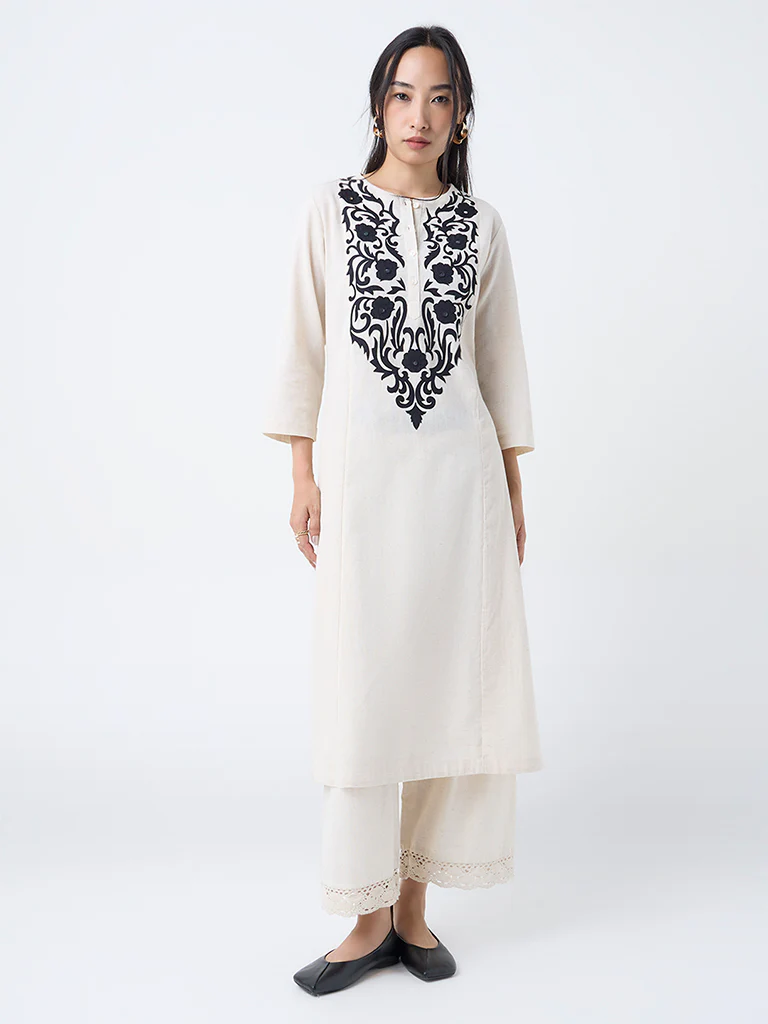 Utsa Off-White Floral Embroidered Cotton-Blend A-Line Kurta - Image 2