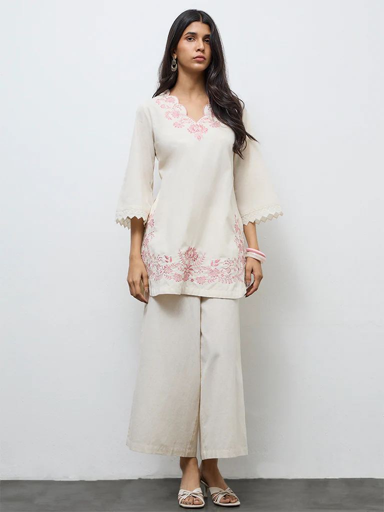Utsa Off-White Floral Embroidered Cotton-Blend A-Line Kurta - Image 2