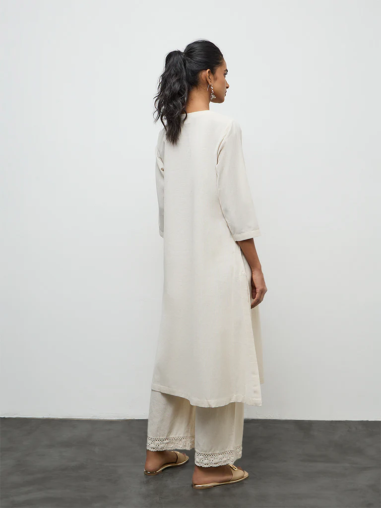 Utsa Off-White Floral Embroidered Cotton-Blend A-Line Kurta - Image 4