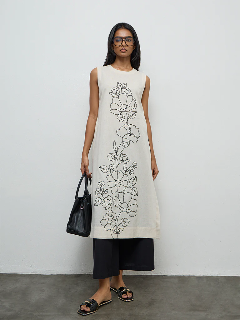 Utsa Off-White Floral Embroidered Cotton-Blend A-Line Kurta - Image 2
