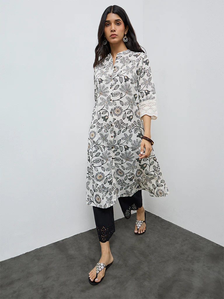 Utsa Off-White Floral Pattern Cotton-Blend A-Line Kurta