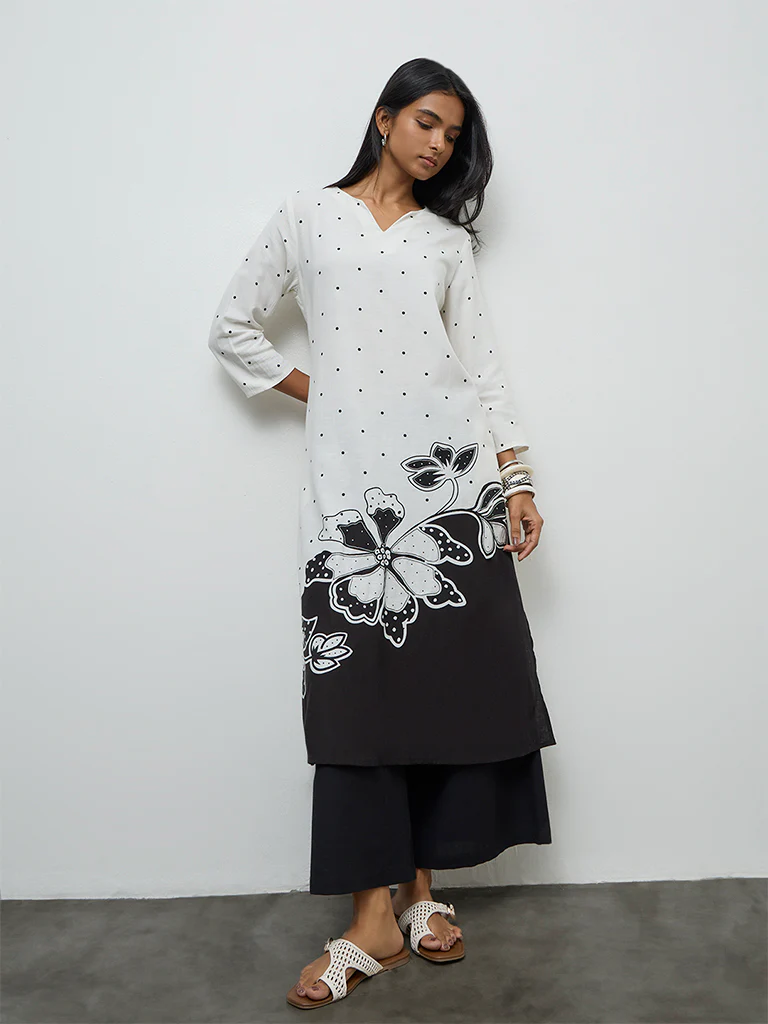 Utsa Off-White Floral Printed A-Line Kurta