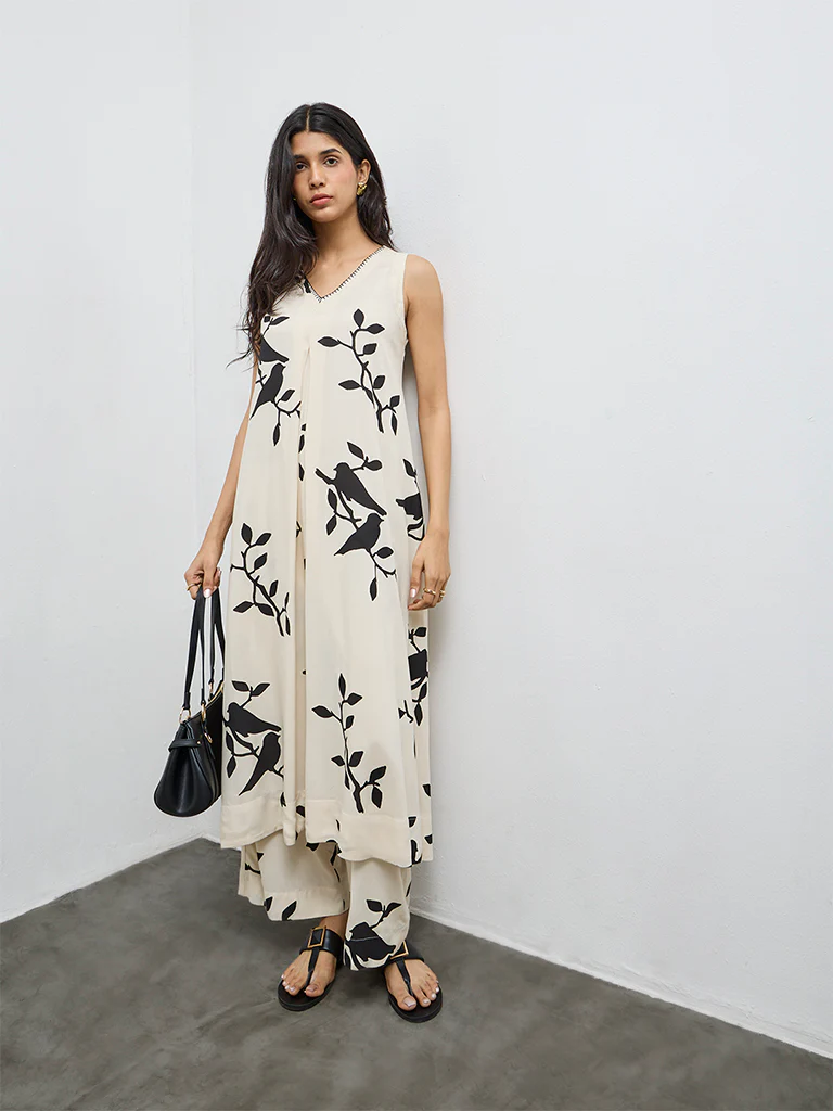 Utsa Off-White Foliage Design A-Line Kurta