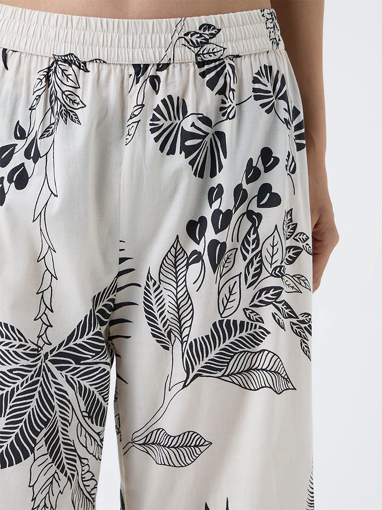 Utsa Off-White Foliage Printed Cotton Ethnic Pants - Image 3