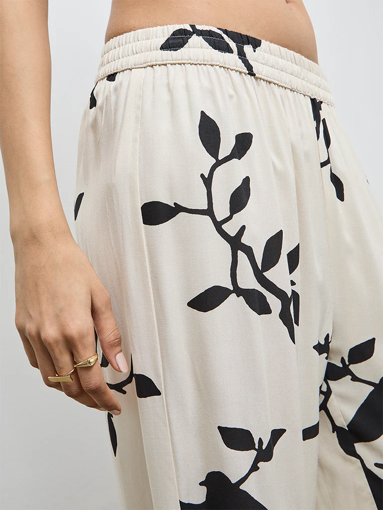 Utsa Off-White Foliage Printed Pants - Image 3