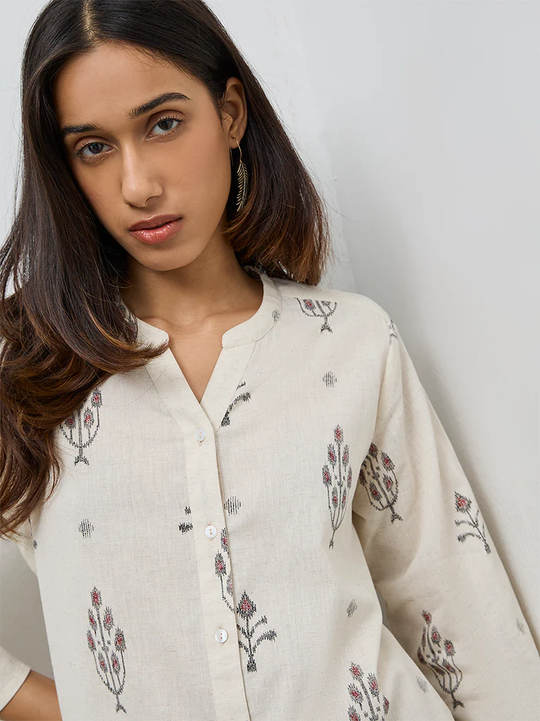 Utsa Off-White Ikat Cotton-Blend A-Line Kurta - Image 3