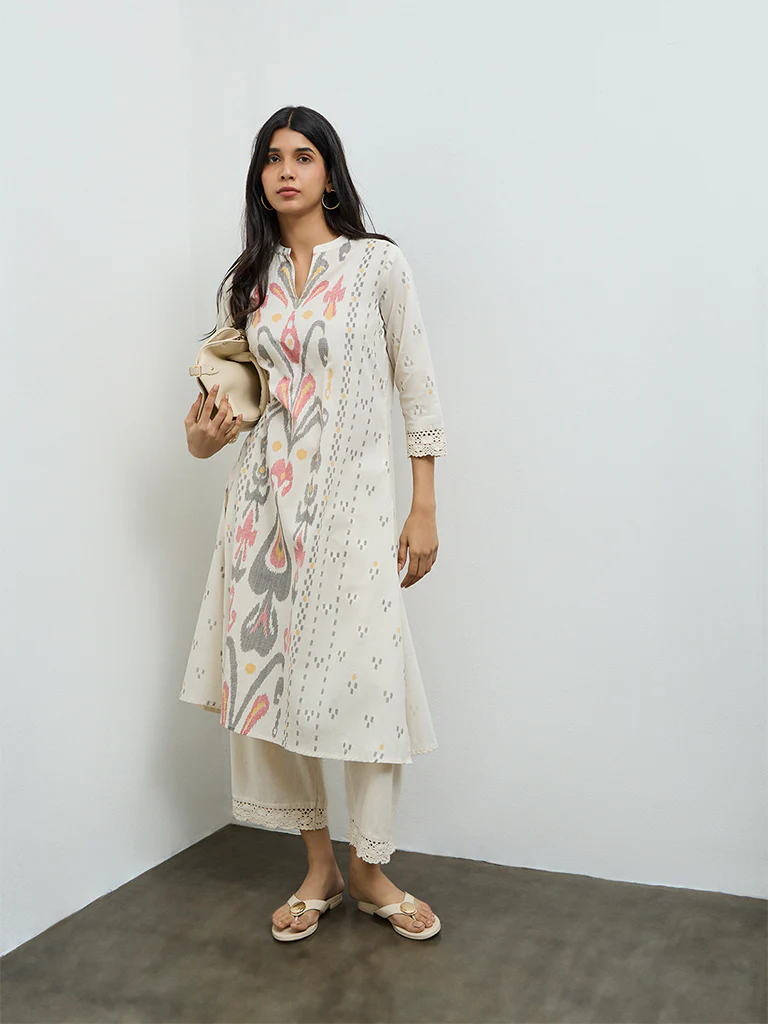 Utsa Off-White Ikat Printed Cotton-Blend A-Line Kurta - Image 2