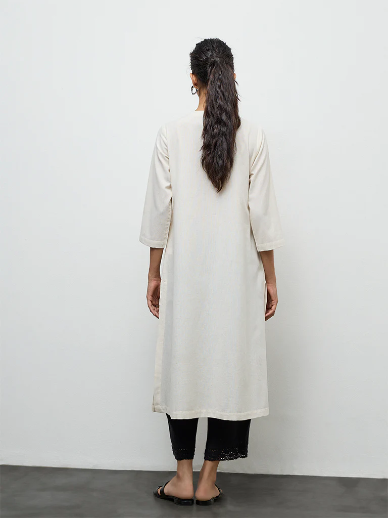 Utsa Off-White Leaf Embroidered Cotton-Blend A-Line Kurta - Image 4