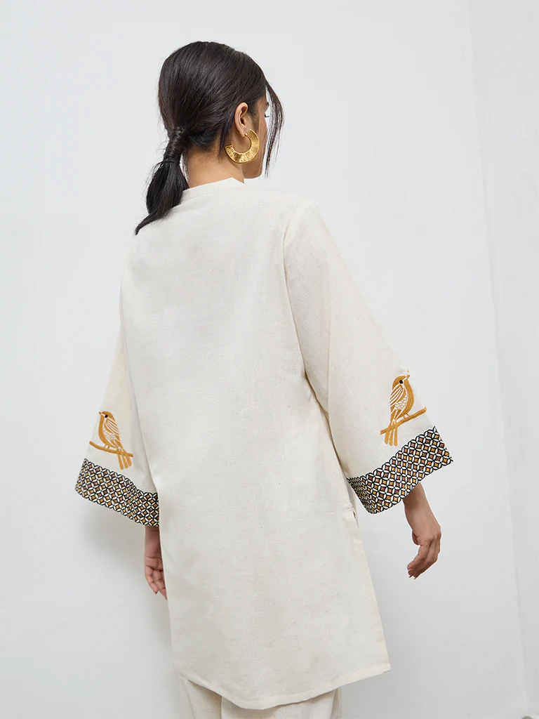 Utsa Off-White Pintuck Detailed Cotton-Blend Tunic - Image 4
