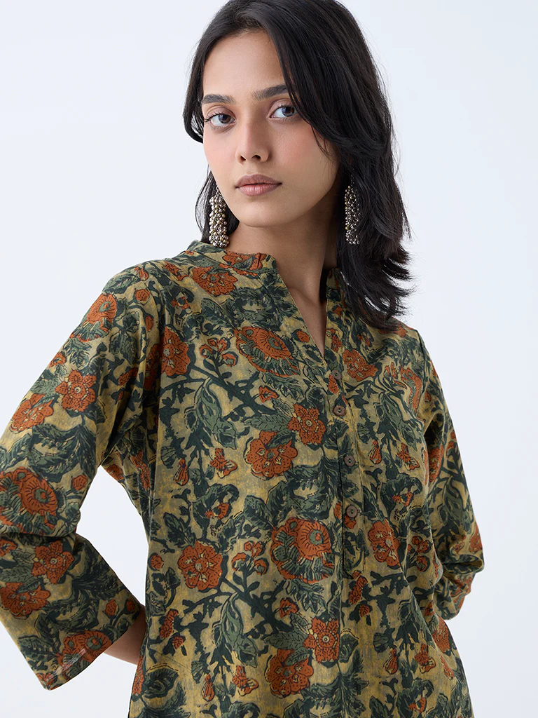 Utsa Olive Foliage Printed Straight Cotton Kurta - Image 3
