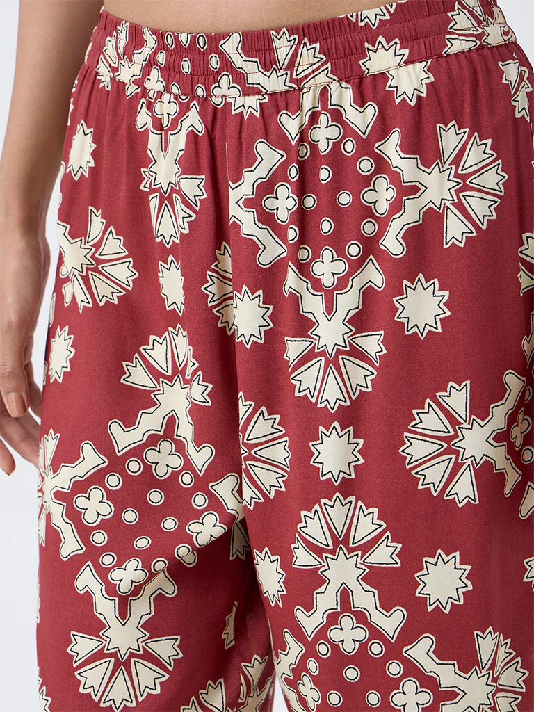 Utsa Red Geometric Printed Pants - Image 3